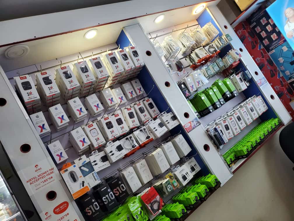 IsraelGadgets's tweet photo. Hello Mbararians and surrounding area💫🦋🍬  Kindly come through and support us! We are located on GBK Plaza Ntare rd opp Stanbic Bank shop G05🥰 https://t.co/UEsPlT8bRl