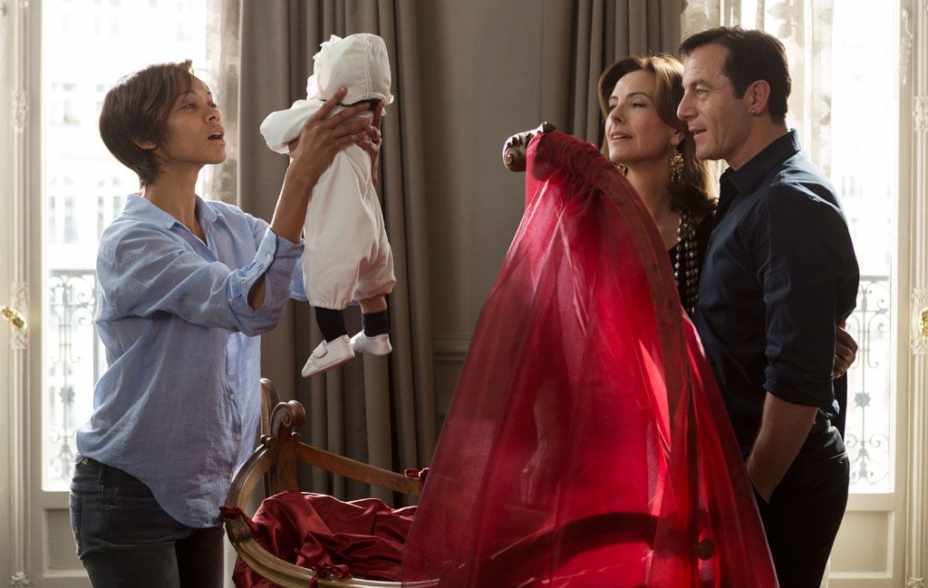 antonioalesnov1's tweet image. Si,la pasaron incluso en @telecincoes.Adaptación para la televisión en dos capítulos larguísimos donde solo es rescatable la interpretación de #ZoeZaldana y la nueva ambientación en #Paris.Lo de los vecinos #snobs que sustituyen a los originales son de traca.