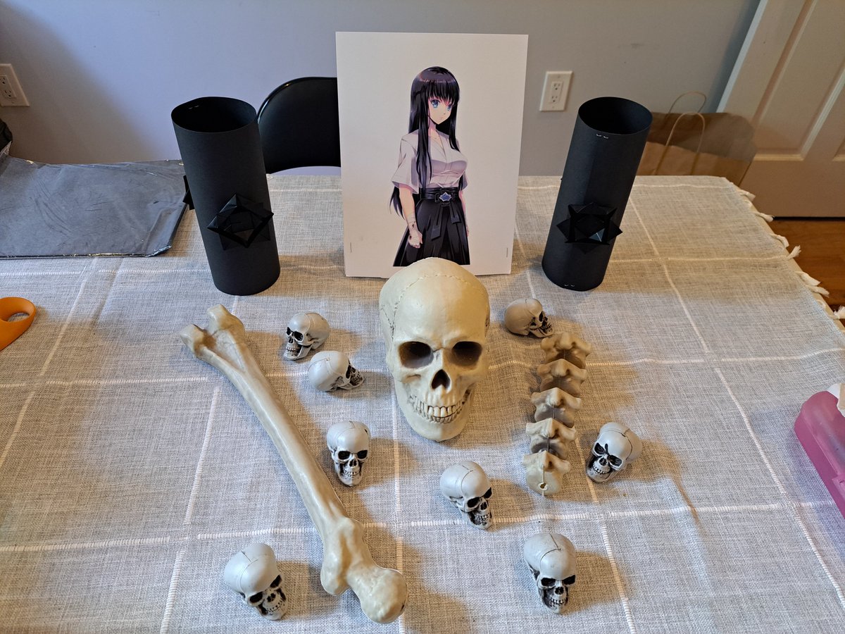 TriangleLab's tweet image. Preparing for the Launch Party for "#BlackHeaven: A Necromantic Dating Sim" at @wondervillenyc!

We found some suitably necromantic decorations...

Wishlist the game now: store.steampowered.com/app/2584680/Bl…

#vndev #vn #indiegames #IndieGameDev #indiedev #spookymonth #HorrorGames #Halloween