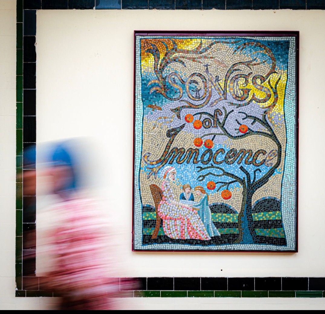 GOLD!! We're honoured and proud to have received a gold award at Stations in Bloom today. It is great to know that our hard work is valued, and we hope that everyone passing through the station finds a little joy in our blooms, be they horticultural or mosaic! 
#StationsInBloom