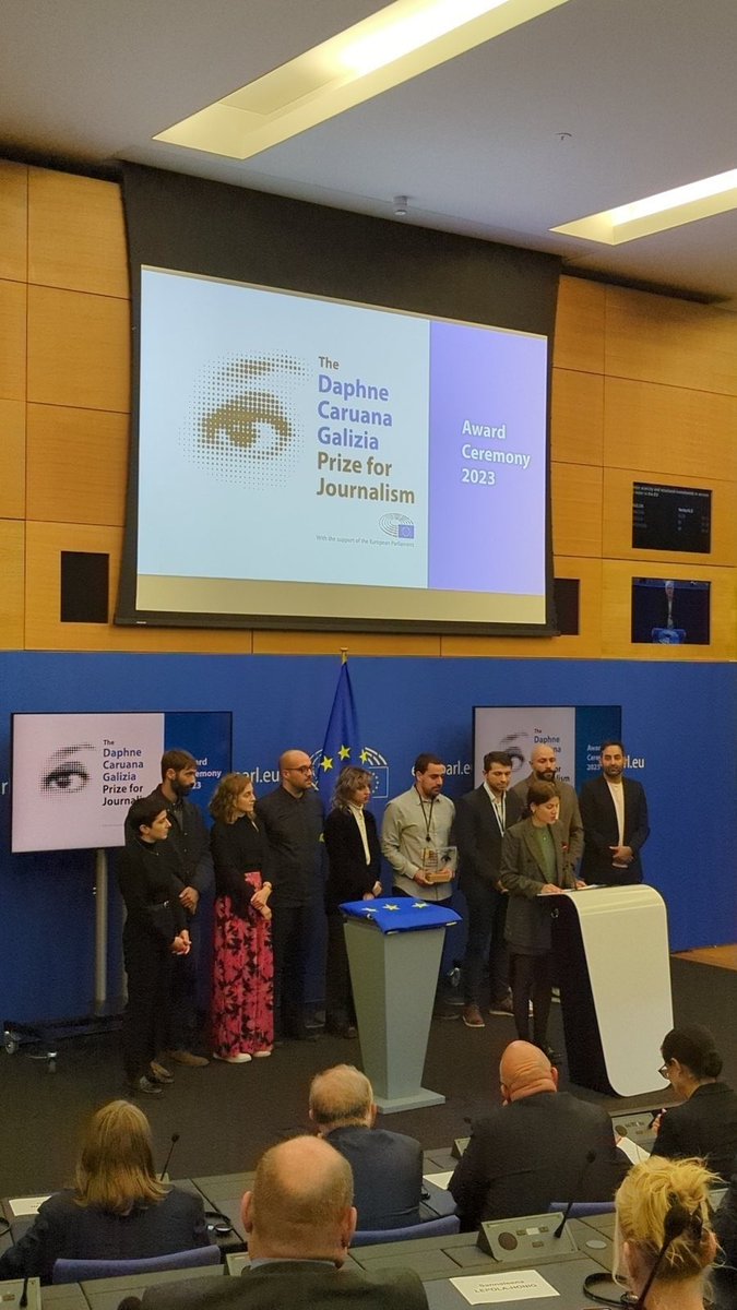 NDR Recherche (@ndrrecherche) on Twitter photo Panorama und STRG_F werden als Teil einer internationalen Recherche-Kooperation mit dem renommierten Daphne Caruana Galizia Journalistenpreis des EU-Parlaments ausgezeichnet. Herzlichen Glückwunsch an die Autoren <a href="/SulaimanTadmory/">Sulaiman Tadmory</a>, <a href="/armin_ghassim/">Armin Ghassim</a>, <a href="/TI_MO_RO/">Timo Robben</a> und <a href="/heidelberg_er/">Sebastian</a>! 1/3 Panorama und STRG_F werden als Teil einer internationalen Recherche-Kooperation mit dem renommierten Daphne Caruana Galizia Journalistenpreis des EU-Parlaments ausgezeichnet. Herzlichen Glückwunsch an die Autoren <a href="/SulaimanTadmory/">Sulaiman Tadmory</a>, <a href="/armin_ghassim/">Armin Ghassim</a>, <a href="/TI_MO_RO/">Timo Robben</a> und <a href="/heidelberg_er/">Sebastian</a>! 1/3