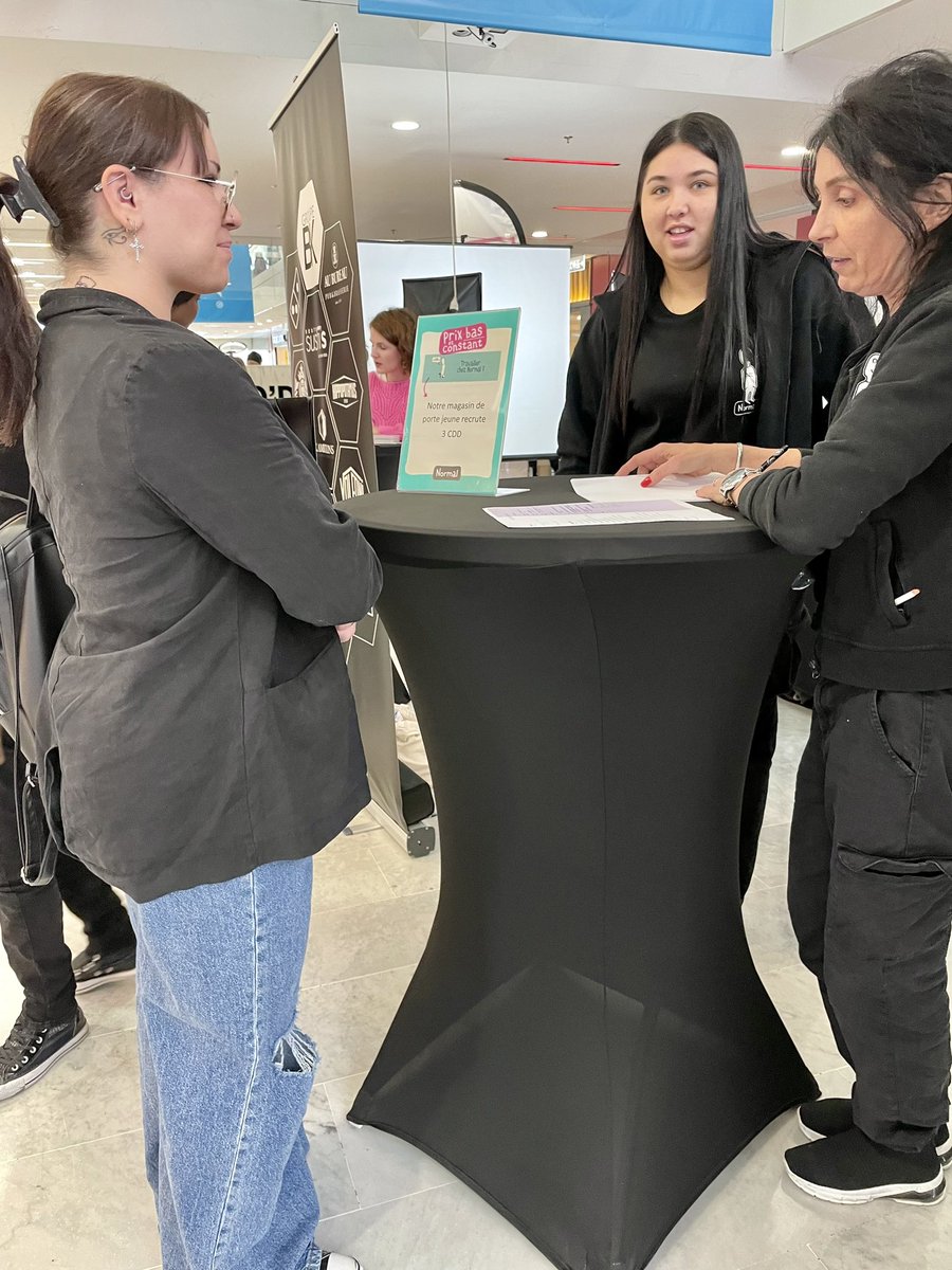Tout schuss vers l’emploi aujourd’hui c’était 50 personnes qui ont pu travailler leur projet le matin et + de 90 personnes qui ont pu rencontrer des employeurs l’après midi . Cette première édition est un succès !!! 
Des employeurs satisfaits. On détend les métiers en tension 👍🏻