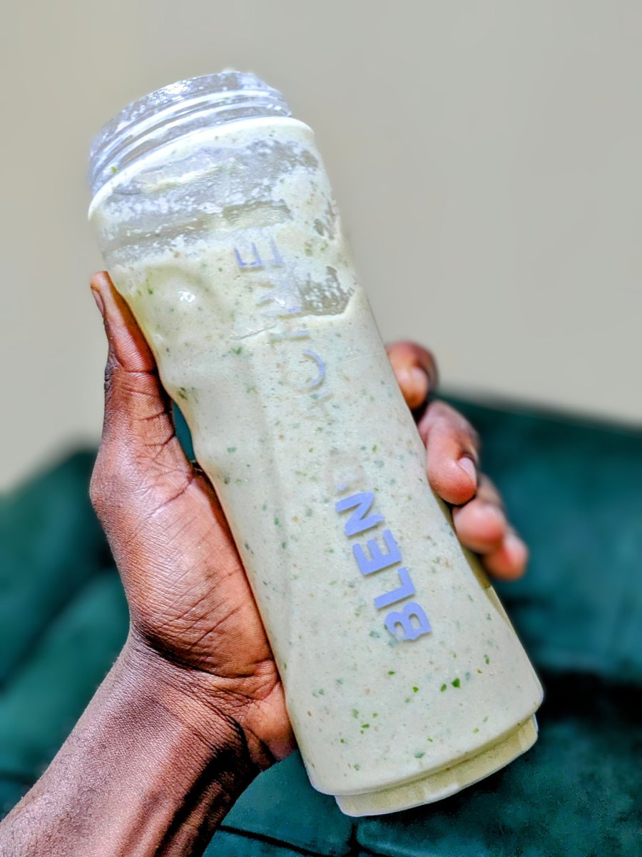 ItsMrHealth's tweet photo. Wapo wanaume wengi wanao tumia pesa mingi kununua Booster za kuongeza nguvu zakiume na uume, Pasipo mafanikio yeyote.

Huku wengi wakisahau kuwa vyakula vya Asali ni chanzo kizuri cha vitamini na virutubisho muhimu katika mwili,

Ngoja nikusanue jambo usilo lifahamu katika mwili wako, Wanaume tunahitaji sana vyakula vyenye madini ya zinc kwa kuimarisha homoni ya Testosteroni. 

Tumia mchanganyiko wa vyakula asilimia kwa afya yako. Epuka kudanganyika kwa madawa ni hatari kwa afya ya uzazi. 

CODE:  Maziwa mgando + Ndizi Mbivu +Karanga Mbichi na Tango, Usiweke sukari wala Asali. 

Kunywa walau Glas moja kilasiku, Fanya na mazoezi ya Kegel mara kwa mara imarisha afya yako 🍆💦