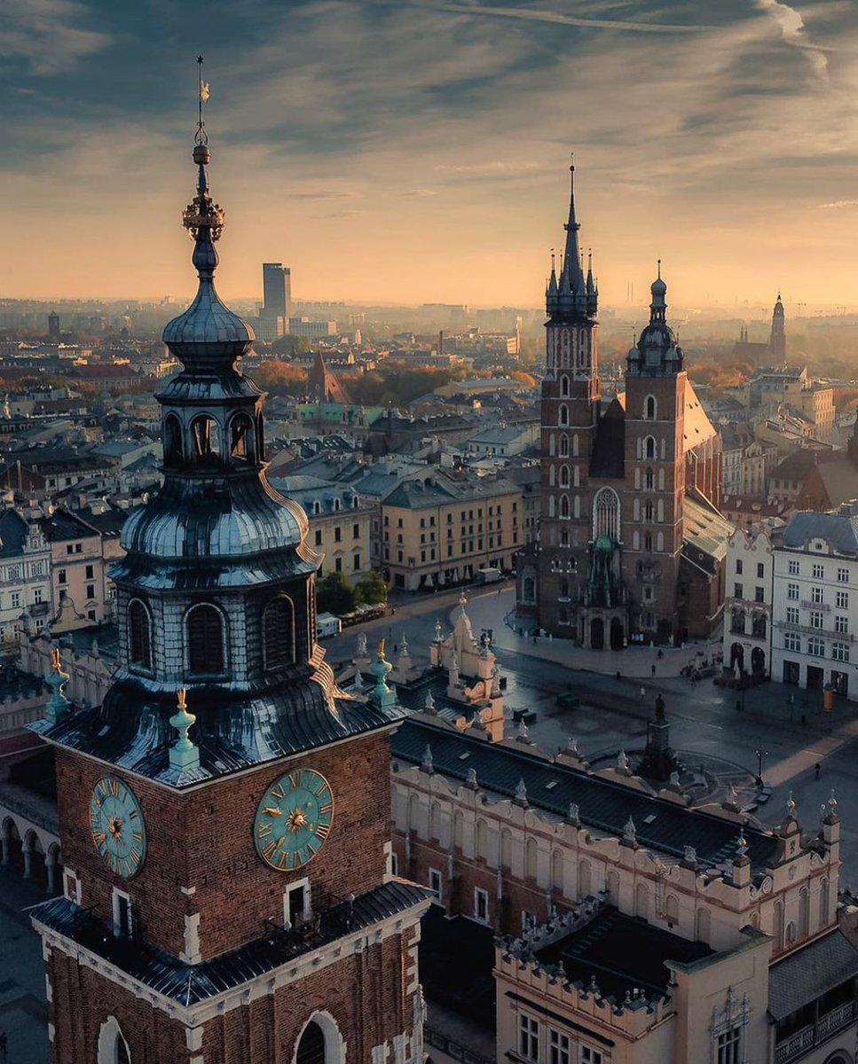 CulturalMarvels's tweet photo. Krakow, Poland 🇵🇱
📸: moj_krakow | IG https://t.co/nqk8eUvygR