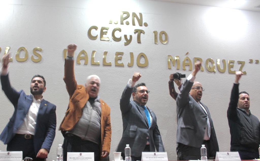 ArturoReyesS_'s tweet photo. Agradecemos profundamente a la #COFFA, atinadamente encabezada por @NoelMirandaM, por su apoyo incondicional, y a toda nuestra comunidad por hacer posible este logro. Estamos comprometidos en seguir fortaleciendo el Instituto Politécnico Nacional y promoviendo la salud, el bienestar y los valores a través del deporte en este espacio lleno de historia y tradición.

🏷️ @MarcoA_Sosa83