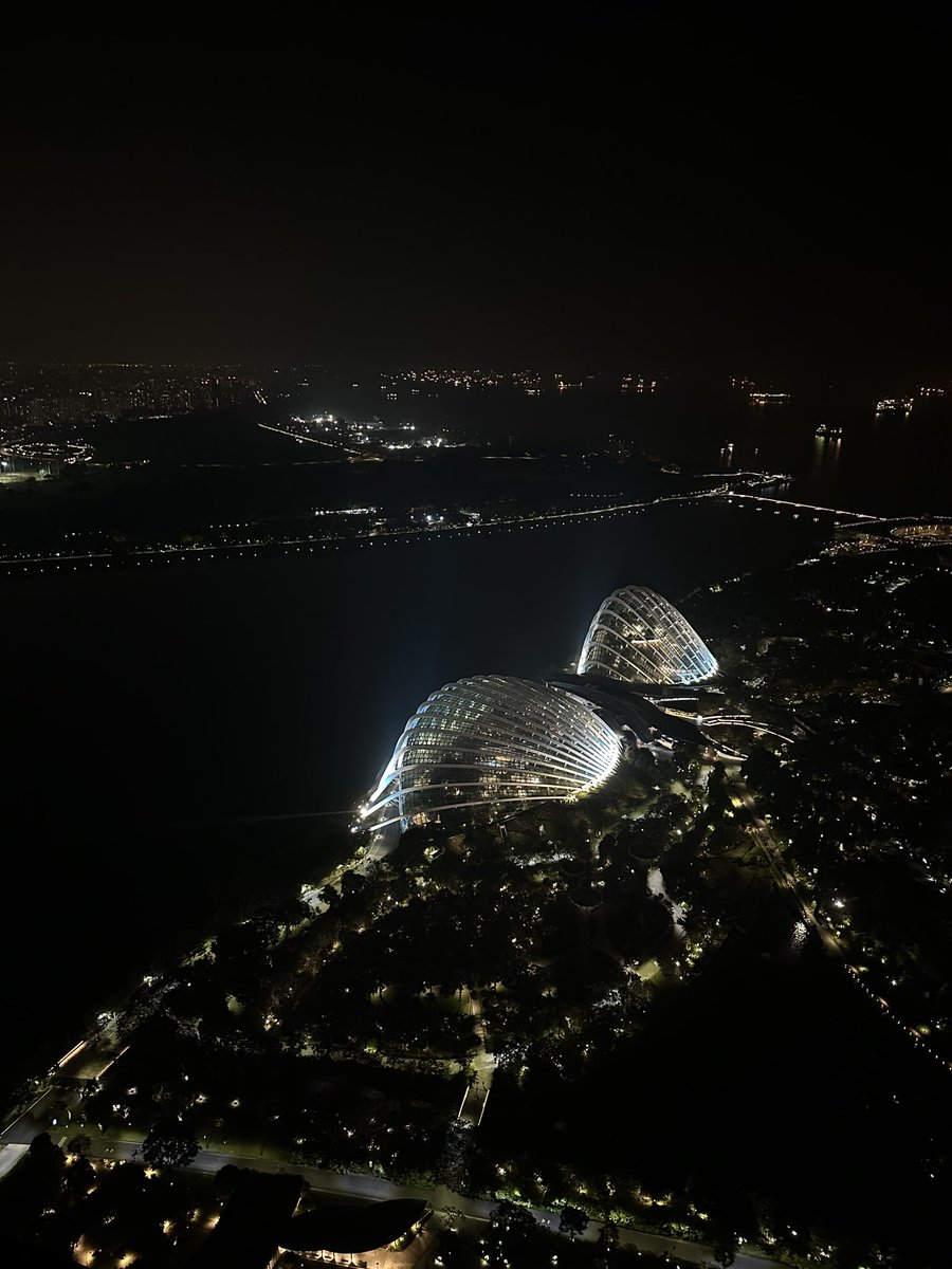 PaulaMonat's tweet photo. Singapore you were just …😮‍💨❤️🇸🇬 https://t.co/FgQxiV1KHh