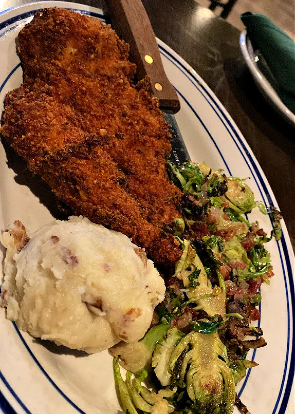 Parmesan Crusted Chicken, anyone? 🤩 #Rosemont #Caddyshack