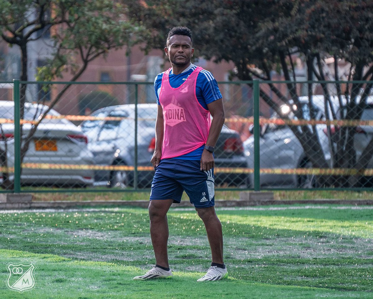 MillosFCoficial's tweet photo. Ⓜ️▶️ Stiven Vega, Fernando Uribe, Elvis Perlaza y Ómar Bertel ya entrenaron a la par con el equipo. 

💙🔝 ¡VAMOS MILLONARIOS! https://t.co/7RQCH5MCy3