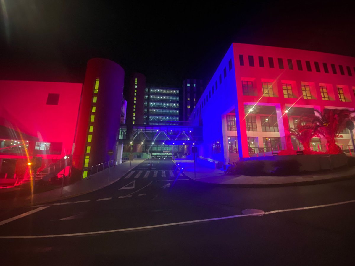 🏥 El Hospital Universitario Materno Infantil de Canarias se ilumina, durante hoy y mañana, para recordar y visibilizar el Día Mundial de la Muerte Gestacional, Perinatal y Neonatal, que se conmemora a nivel internacional cada 15 de octubre