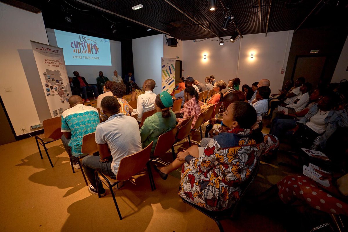 🇫🇷 🇬🇦 🇸🇹 𝗦𝗔𝗜𝗦𝗢𝗡 𝗦𝗔𝗡𝗧𝗢𝗠𝗘𝗘𝗡𝗡𝗘

Retour en images sur la saison santoméenne à l'Institut français du Gabon. Durant plusieurs jours, j’ai participé à des activités très enrichissantes ✨