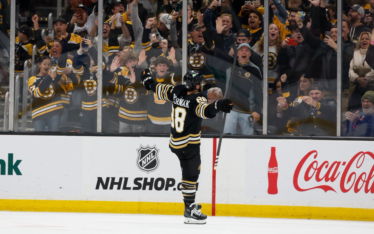 NHLBruins's tweet photo. Happy National Pasta Day to those who celebrate 🍝 https://t.co/zhzo1We9DU
