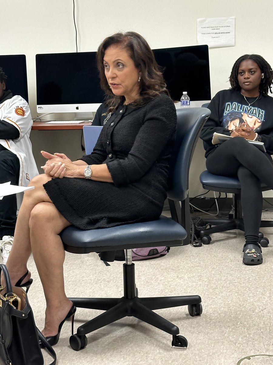 Monica Pierre tweet media