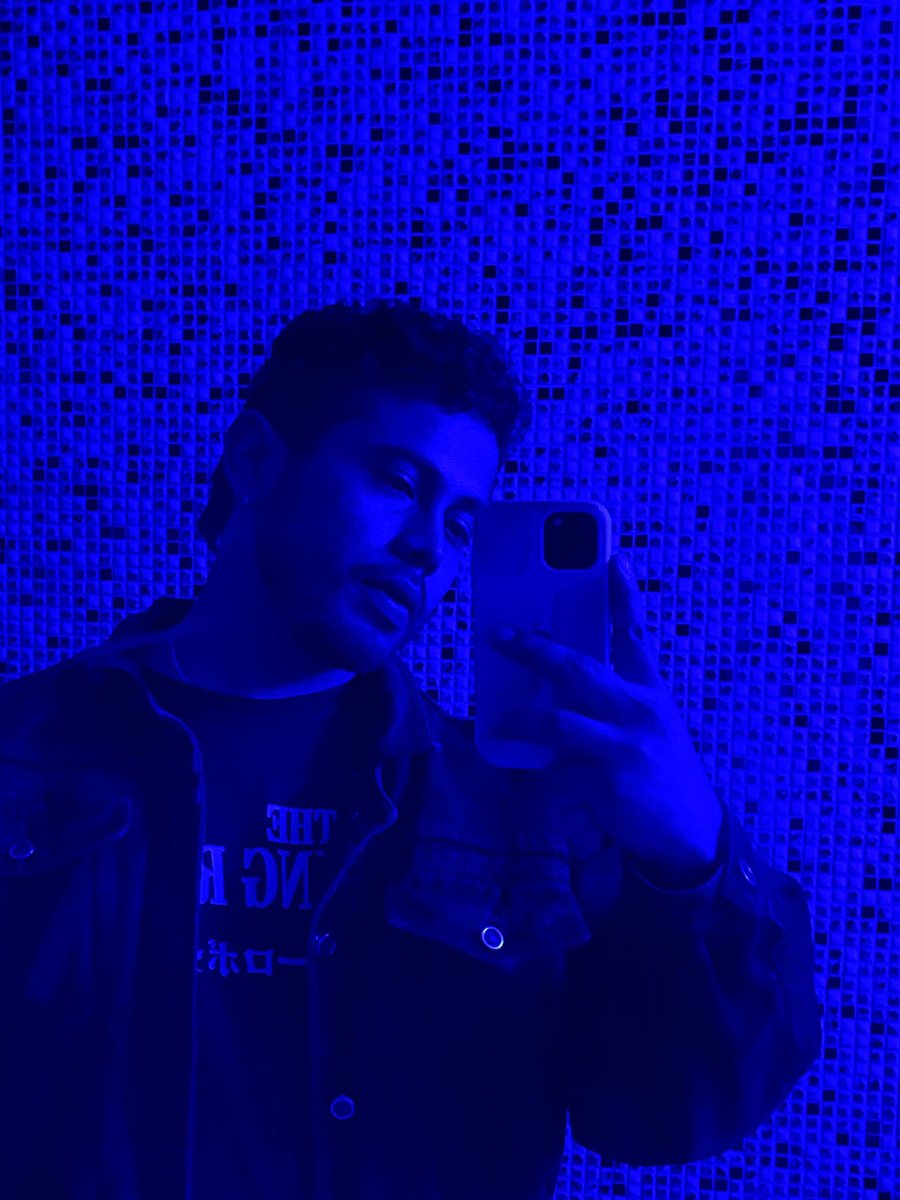 ossupunk's tweet photo. Por primera vez me subió el m y me puso dms hot 🫵🏽🍭🥵
#gaylima #limagay #perugay #hairyass #ravegay #neonnude #mirrornude #mirrorgayselfie #cruisinglima #barebacklima https://t.co/H9ILWYySJ4