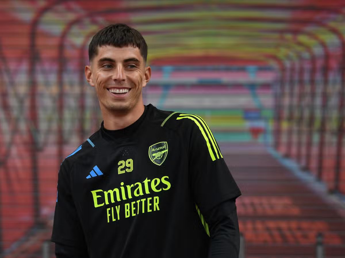 Arsenalnewschan's tweet image. Would YOU START Kai Havertz 🇩🇪 in #Arsenal's next Premier League game vs Chelsea?! 🤔 ⚽️ 

RT for YES ✅                        Like for NO ❌