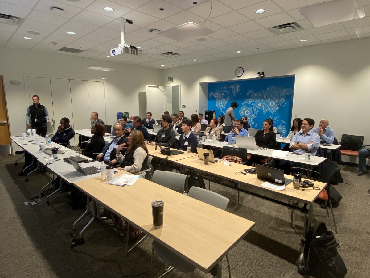 🚨Iniciamos esta semana la visita técnica sobre almacenamiento de energía🔋 a <a href="/NREL/">NREL</a> en Denver 🇺🇸 con 24 participantes de 11 países RELAC #EnergyStorage #EnergyTransition