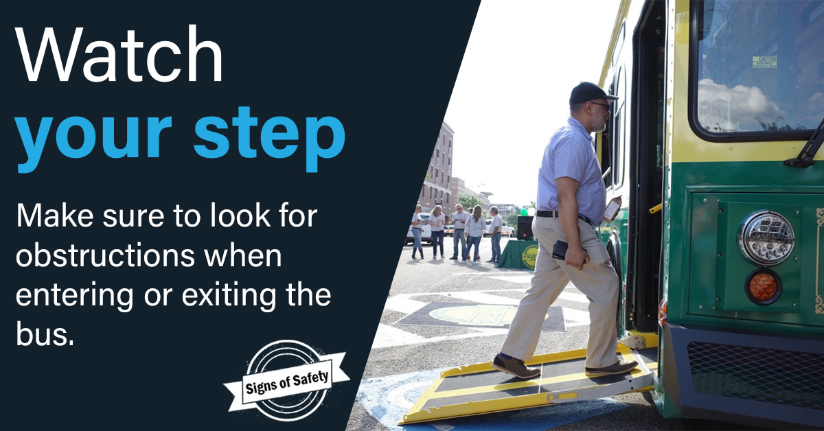 SARTAonline's tweet image. 𝕊𝕒𝕗𝕖𝕥𝕪 𝕋𝕚𝕡: Watch your step.

Make sure to look for obstructions when entering or exiting the bus. #SignsOfSafety