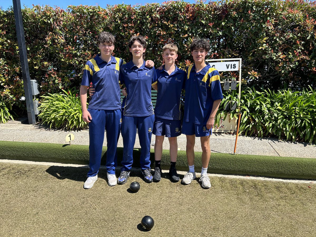 dlsMalvern's tweet photo. ACC sport is one again today and De La Salle College about to get going in the Intermediate Lawn Bowls Championship at MCC Hawthorn. 

A cracking day for lawn bowls and we wish the boys well!

#beyourbest #accmelb #striveforgreatness #lawnbowls https://t.co/RaHTeUrCkM