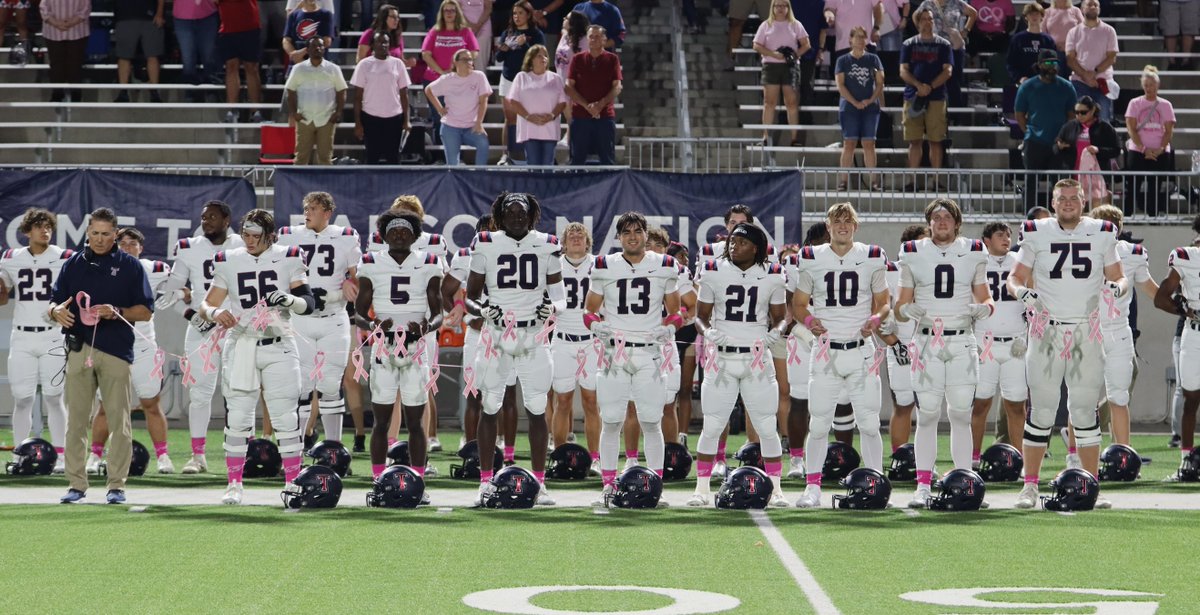 OTHSABClub's tweet photo. Great Varsity Football win vs. Morton Ranch on Saturday night... keep flying, Falcons... π¦
ππ¦
#othsabc #othsfalconsfb (Pictures courtesy of Siena Gelotti) https://t.co/dWdQJR6dCi