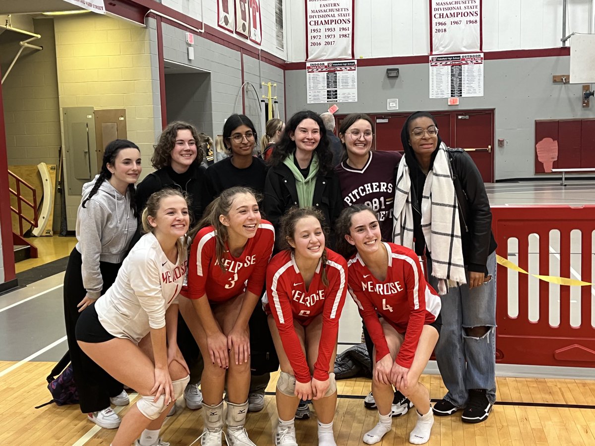 France in the house at Melrose volleyball game. Best rooting section and helped Melrose steal a 3-2 game from rival Wakefield &amp; improve to 14-1. .⁦<a href="/MHSathletix/">Melrose Athletics</a>⁩