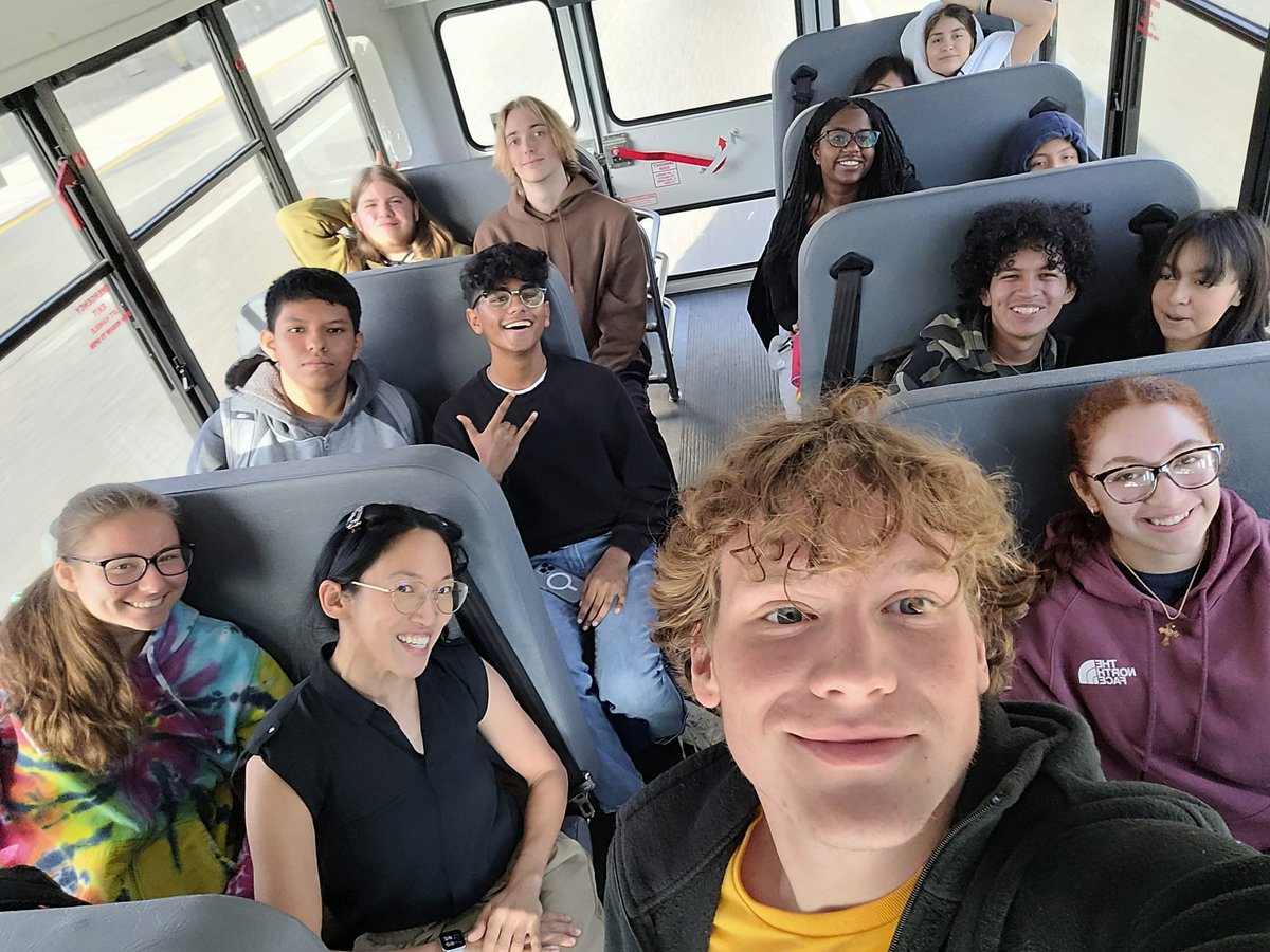 MsPChem's tweet image. Thx to @argonne for hosting science club @ElkGrove_HS @CoEghs @District214 !