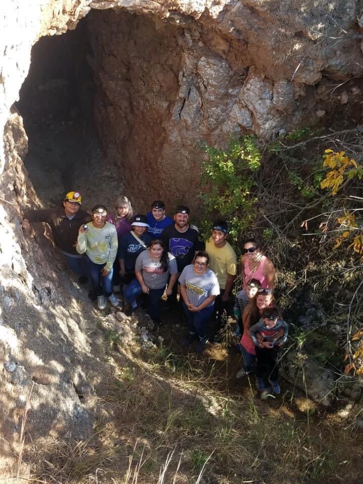 CalhounBiology's tweet photo. Someday I’ll compile all the pictures of my favorite moments. And these will be in that collection. 

I do miss making these kind of memories and sometimes browse the photo roll to relive them. https://t.co/pCF6KK4zZv