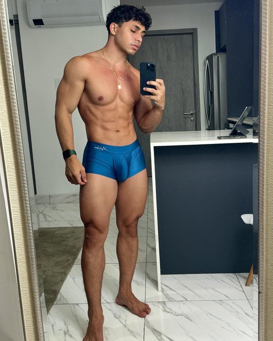 One kilo of leg https://t.co/8qBS8SN40d