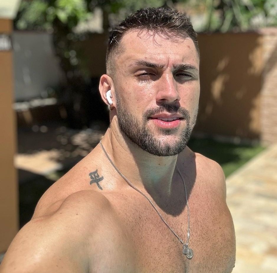 viczvi's tweet image. Como são lindos 🥰🥰❤️❤️