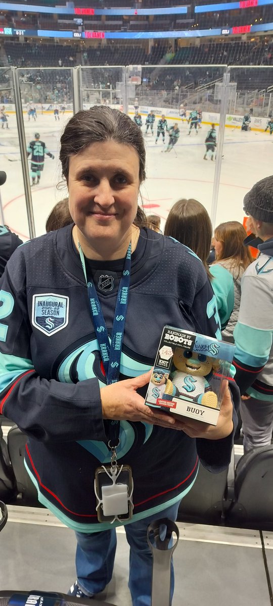 Home opener season №3!!! Got the new Buyo signed and ready for some <a href="/SeattleKraken/">Seattle Kraken</a> hockey!