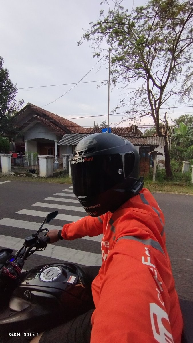 Acus_RV's tweet photo. @erniksmt Misi, saya juga sopepud😅😅 https://t.co/F8riLQds5R
