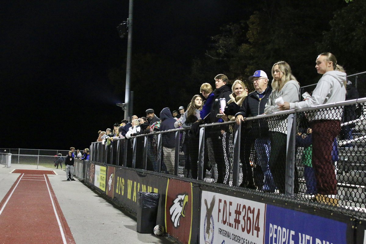 Complete performance tonight as the Lions defeated Big Walnut 3-0. 2 goals from Chase &amp; 1 from TJ. Assists dished up by Joah &amp; Mitchell. Thank you for the amazing support tonight!! 

The boys travel to Westerville North on Thursday. See you there! 

#1thru5 #GLBS 🦁⚽️