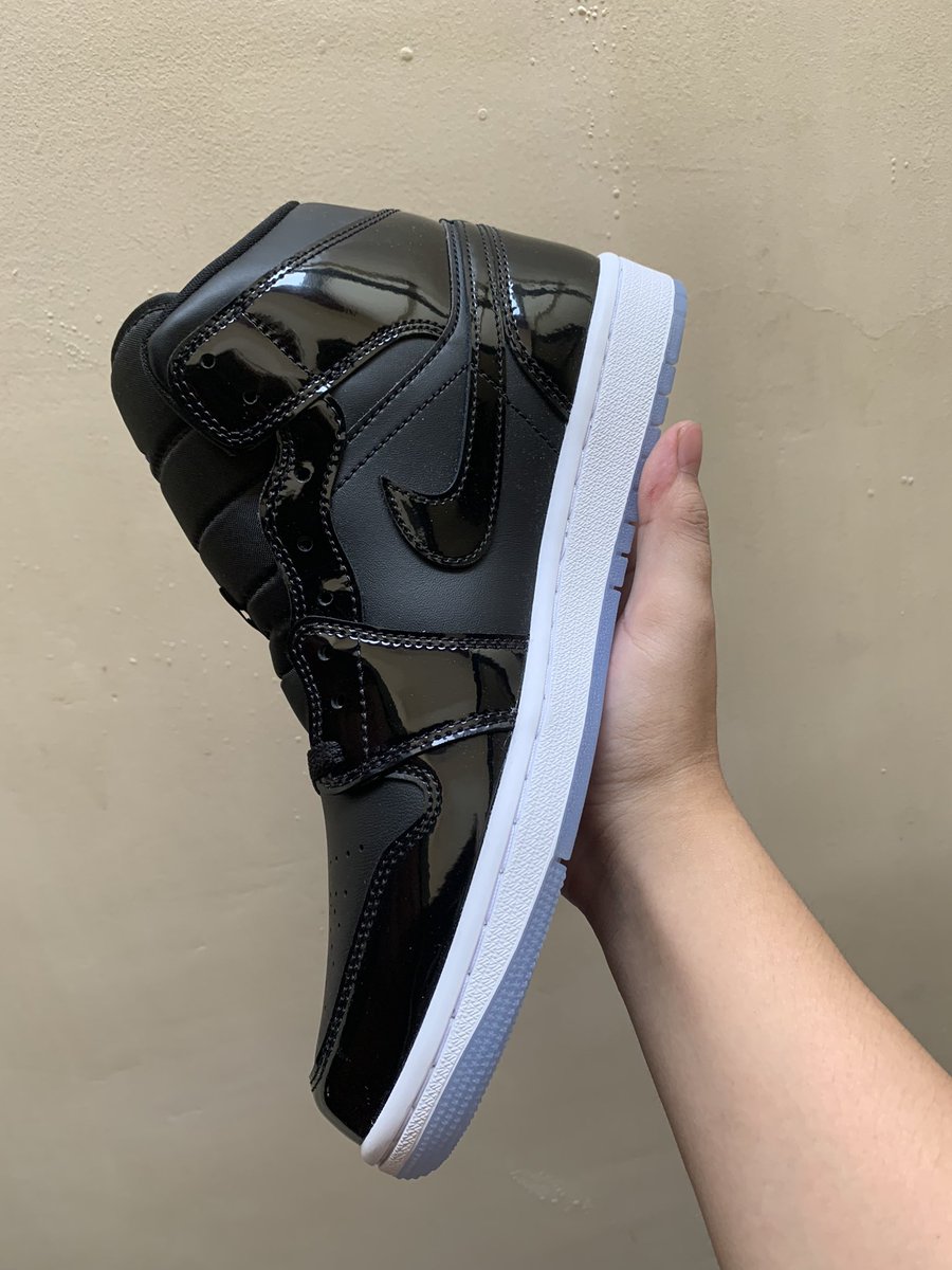 Keedosu's tweet photo. Nike Jordan 1 Mid “Space Jam” 
[DT Batch] (Best Batch)

Do you have a specific shoe in mind? Reach out to us at Hillside Reps on Facebook! https://t.co/Rc101KzLrF