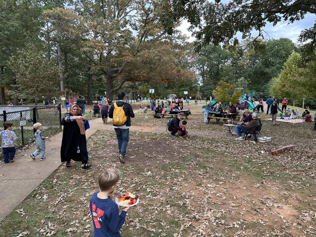 Thank you to our Johnson PTO for putting on an incredible Fall Family Picnic!!! #familyengagement @cvilleschools @chrislongfoundation