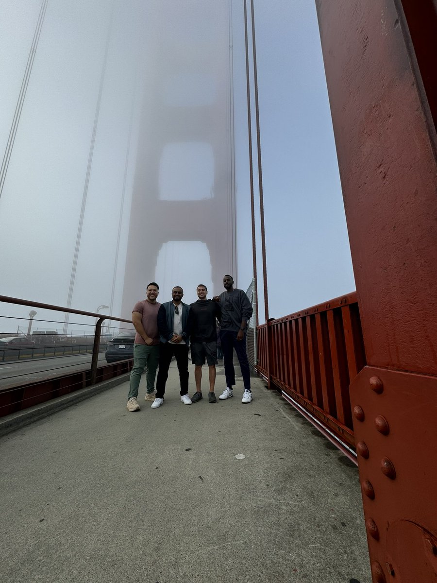 Alhamdulillah, had a fantastic time in the Bay Area #ANES23:
- meeting new friends and co-applicants
- presenting medically challenging case posters
- interacting with residents
- touring San Francisco
- vibing out with the Boys™️
- learning a ton about the field of anesthesia