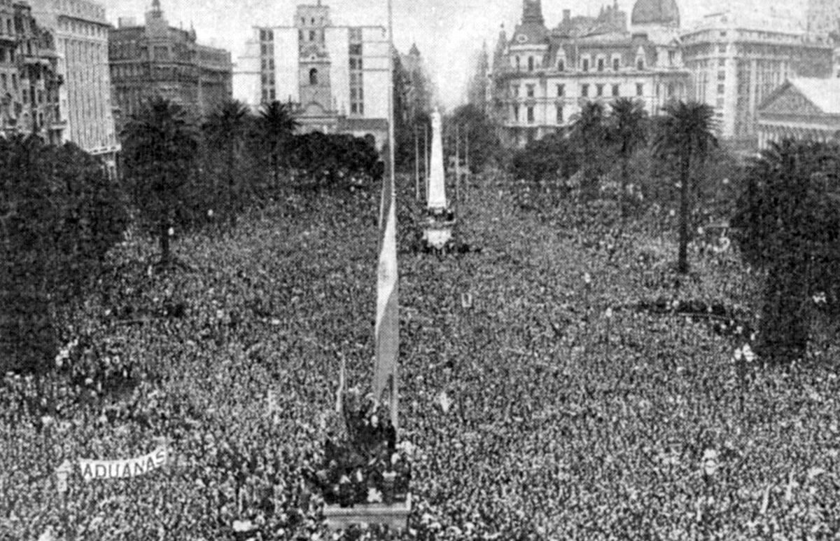 fuegogris_'s tweet photo. #SinLugarParaLosDebiles @C5N
#100Programas
17 de OCTUBRE
Día de la Lealtad https://t.co/P3SqY88UQv