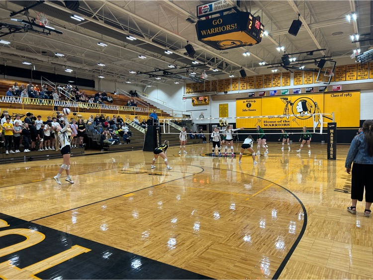 TuscolaCUSD301's tweet photo. Volleyball Senior Night photos! https://t.co/qvOahDoIur