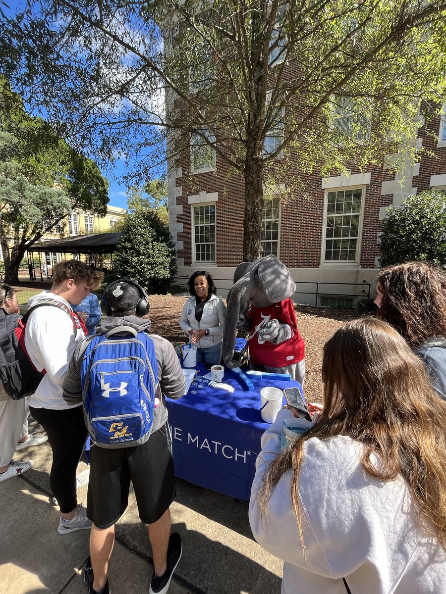 298 students joined the registry today; Day 2 of our 4 day Be The Match On Campus event at University of Alabama! Current total 609!!  
❤️🐘 Roll Tide, Roll!  🐘❤️ 

Click the link to join! 
 my.bethematch.org/Victory4V

#Bethematchregistry #universityofalabama
#BTMOC