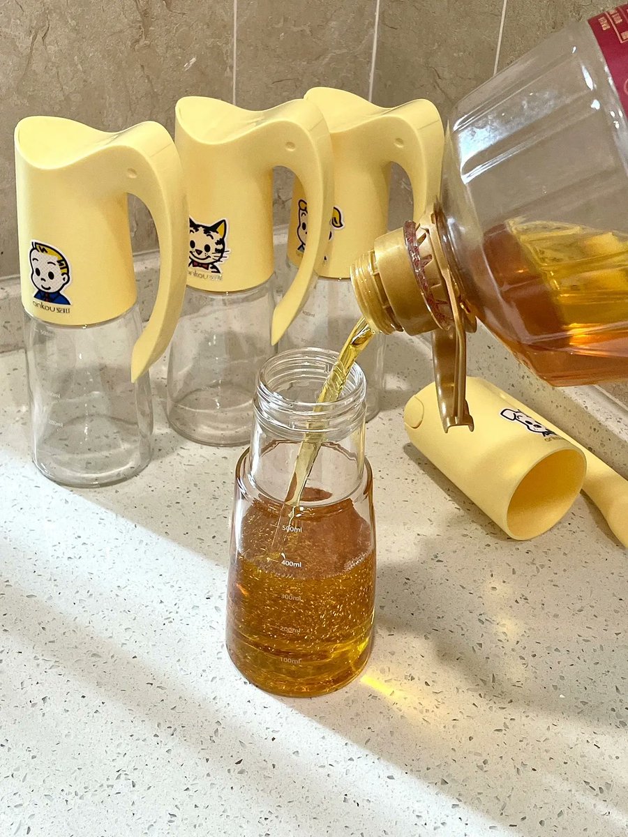 xiaomaBestpicks's tweet image. This oil pot is super cute, the silicone lid is a breeze to clean, and the best part is the adorable little design on it.   I'm totally in love with it!😊😊😊#goodfinds #usefulstuff #DailyLife #DayInTheLife #HomeAndLiving