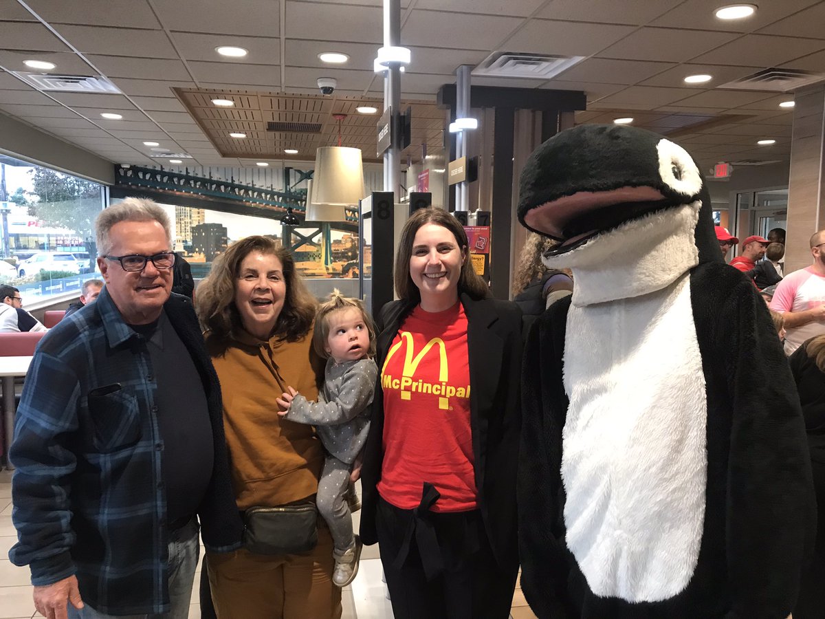 MES McPrincipal Night at the Rt.70 McDonalds going on now! Principal Traci Bowles with her daughter &amp; her parents &amp; Splash…guess who stepped up to help out as Splash :) someone appears to be figuring it out :) thank you MES PTA for this wonderful event! <a href="/EveshamSchool/">Evesham Township School District</a>