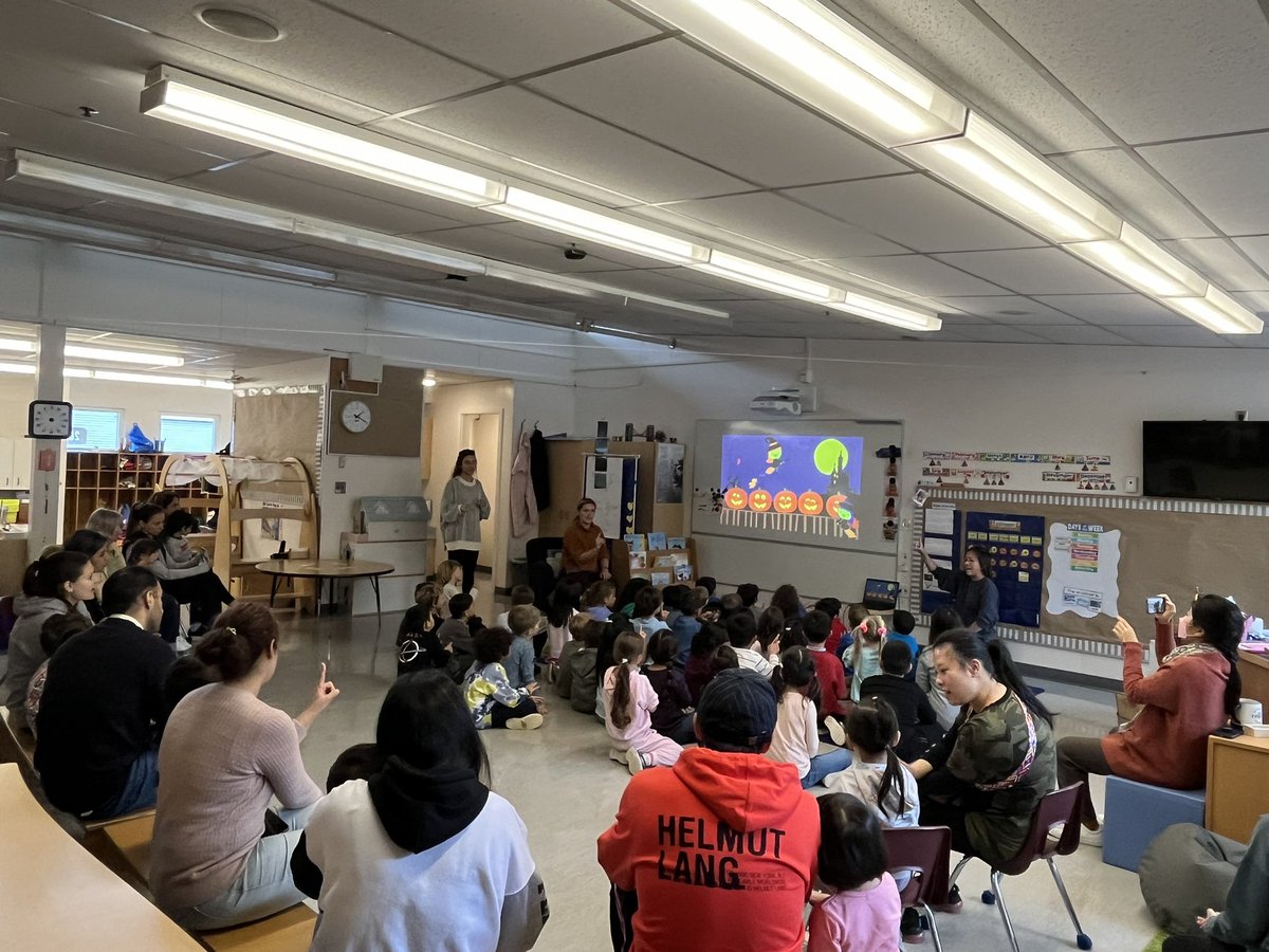 Deanna De Vita (she/her) (@deannadevita) on Twitter photo Creating connections and strengthening early years transitions through StrongStart-gr1 choir! Such joy for children, educators and parents! HUGE thanks to our leader <a href="/jenntangwong/">Jennifer Wong</a> #sey2k @CR4YC <a href="/ParackalMary/">Mary Parackal</a> <a href="/MsLaineAnderson/">Laine Anderson</a> <a href="/SLShortall/">Sandra-Lynn Shortall</a> Creating connections and strengthening early years transitions through StrongStart-gr1 choir! Such joy for children, educators and parents! HUGE thanks to our leader <a href="/jenntangwong/">Jennifer Wong</a> #sey2k @CR4YC <a href="/ParackalMary/">Mary Parackal</a> <a href="/MsLaineAnderson/">Laine Anderson</a> <a href="/SLShortall/">Sandra-Lynn Shortall</a>