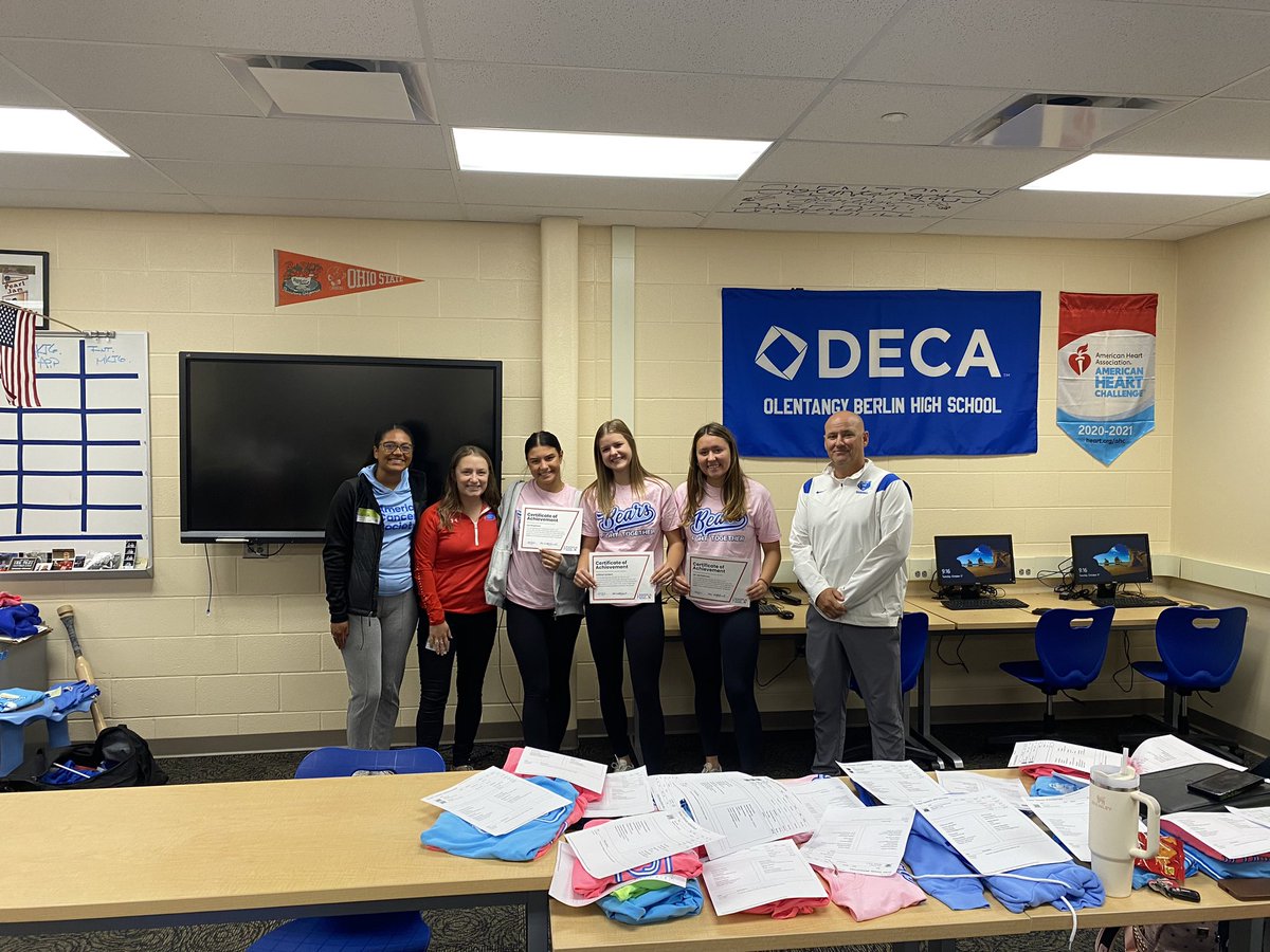 OlentangyBerlinBears (@todd_spinner) on Twitter photo The OBHS DECA program was recognized today for raising almost $5,000 in the fight against cancer. Wow!!
#BerlinPride🐻
<a href="/OlentangySD/">Olentangy Schools</a> <a href="/OBHSstudentC/">Olentangy Berlin Student Council</a> <a href="/obhsstudentnews/">Berlin Student Journalism</a> <a href="/coachweaver22/">Mike Weaver</a> <a href="/AmericanCancer/">American Cancer Society</a> The OBHS DECA program was recognized today for raising almost $5,000 in the fight against cancer. Wow!!
#BerlinPride🐻
<a href="/OlentangySD/">Olentangy Schools</a> <a href="/OBHSstudentC/">Olentangy Berlin Student Council</a> <a href="/obhsstudentnews/">Berlin Student Journalism</a> <a href="/coachweaver22/">Mike Weaver</a> <a href="/AmericanCancer/">American Cancer Society</a>