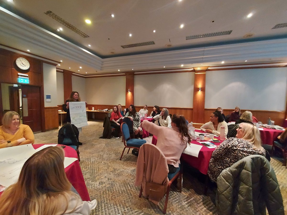 Mary Jobson tweet media