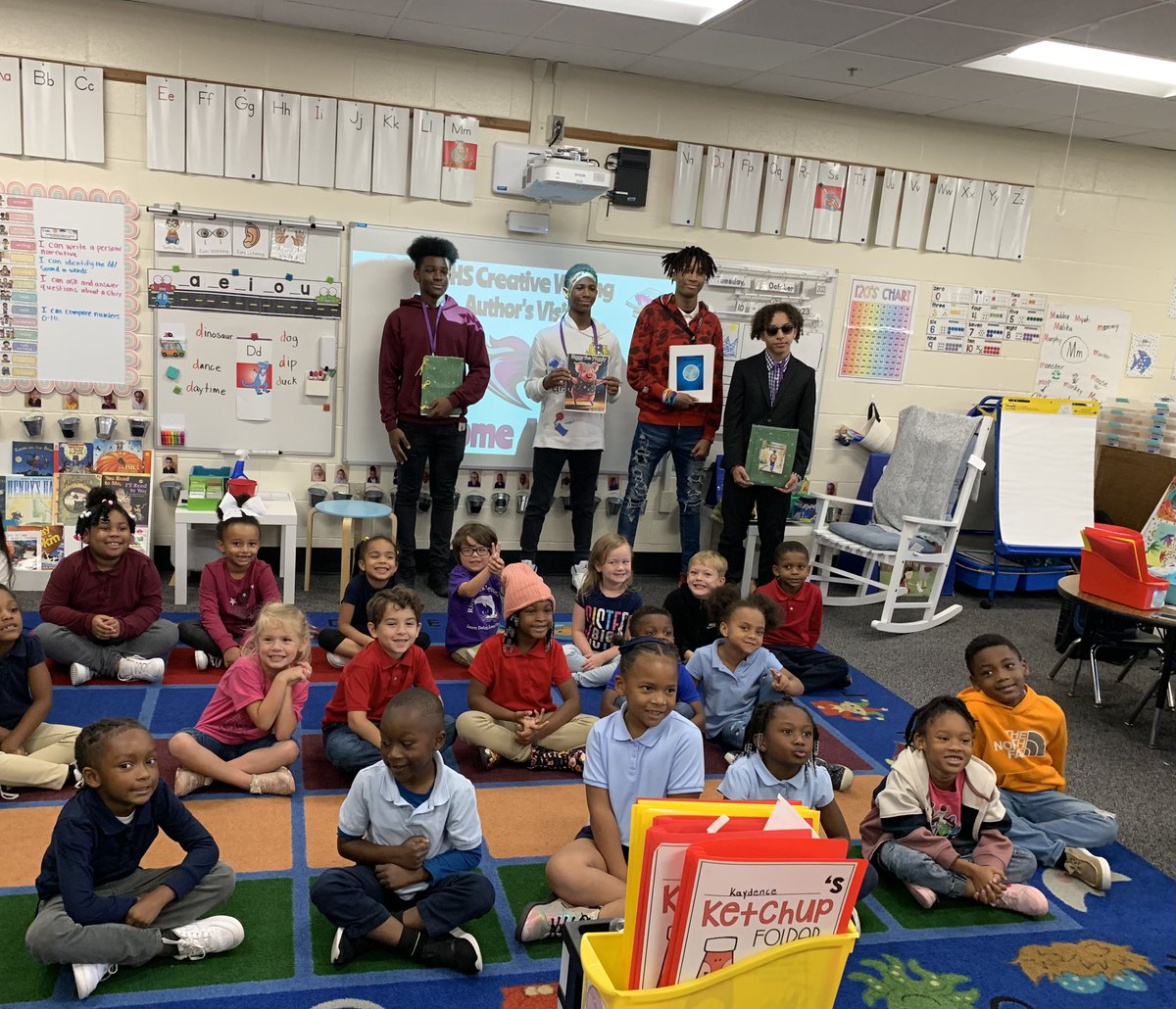 msjonesinkinder's tweet photo. We loved having a few friends from @rvhs read the amazing stories they wrote! Thank you so much to Ridge View’s Creative Writing class for stopping by our kindergarten class 📚✍🏽📝 https://t.co/yzx8gYW6NU