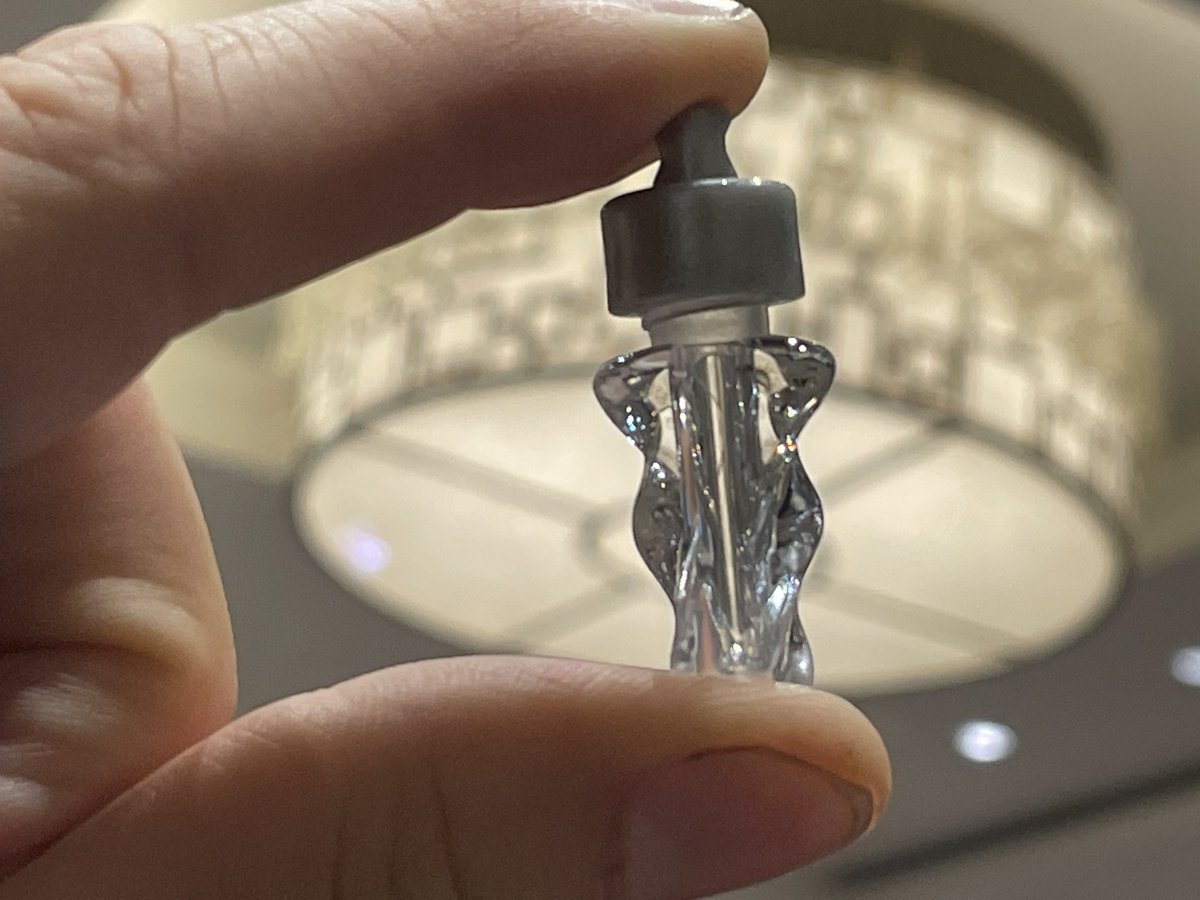 Damon_BioRad's tweet photo. Enabled a room full of educators at NCHSE's 2023 Conference extract their own DNA and take it home in a necklace. A great way to introduce students to DNA and the starting point for many medical tests and therapies #nchse3 #nchse2023 @BioRadEducation https://t.co/1U4HZLG32J