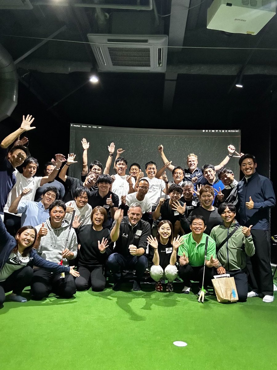 fukudakeikogolf's tweet photo. エンジョイゴルフ佐々木さん開催のセミナー、バランスゴルフのメソッド＆スウェーデンジュニアゴルフの成功事例のセミナーを受けさせていただきました。やって来たことが間違ってなかったなぁと思うことと、目から鱗で衝撃な事実と、本当に勉強になりました😊#ゴルフメソッド https://t.co/C0dRYhbIt9