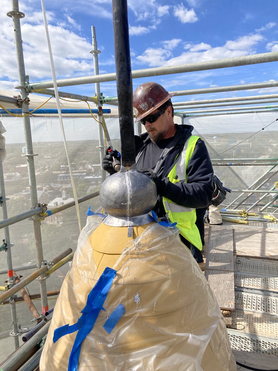 Preservation Maryland announced that the preservation tradespeople who worked on the restoration of the Maryland State House dome received the artisan award for 2023.  #preservation #preservationmaryland @PreservationMD @HistoricPres