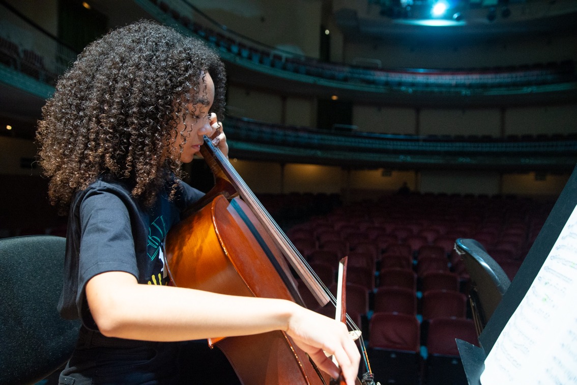 gurism's tweet photo. A cobertura completa da data está no nosso Facebook(https://t.co/I0puxLQlAC)!

#orquestrasinfonica #musica #souguri https://t.co/wB1o2qK8xZ