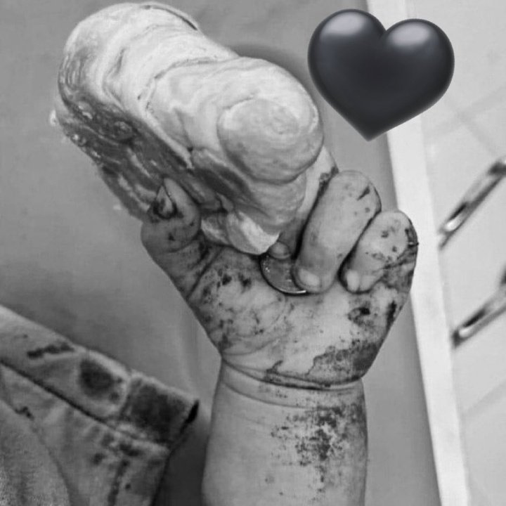 Zulüm iki türlüdür: Biri zulmeder, diğeri zulme rıza gösterir. İkisi de zalimdir..

Hz. Ali (r.a)
#EmpathizeWithGazze 
#hospital