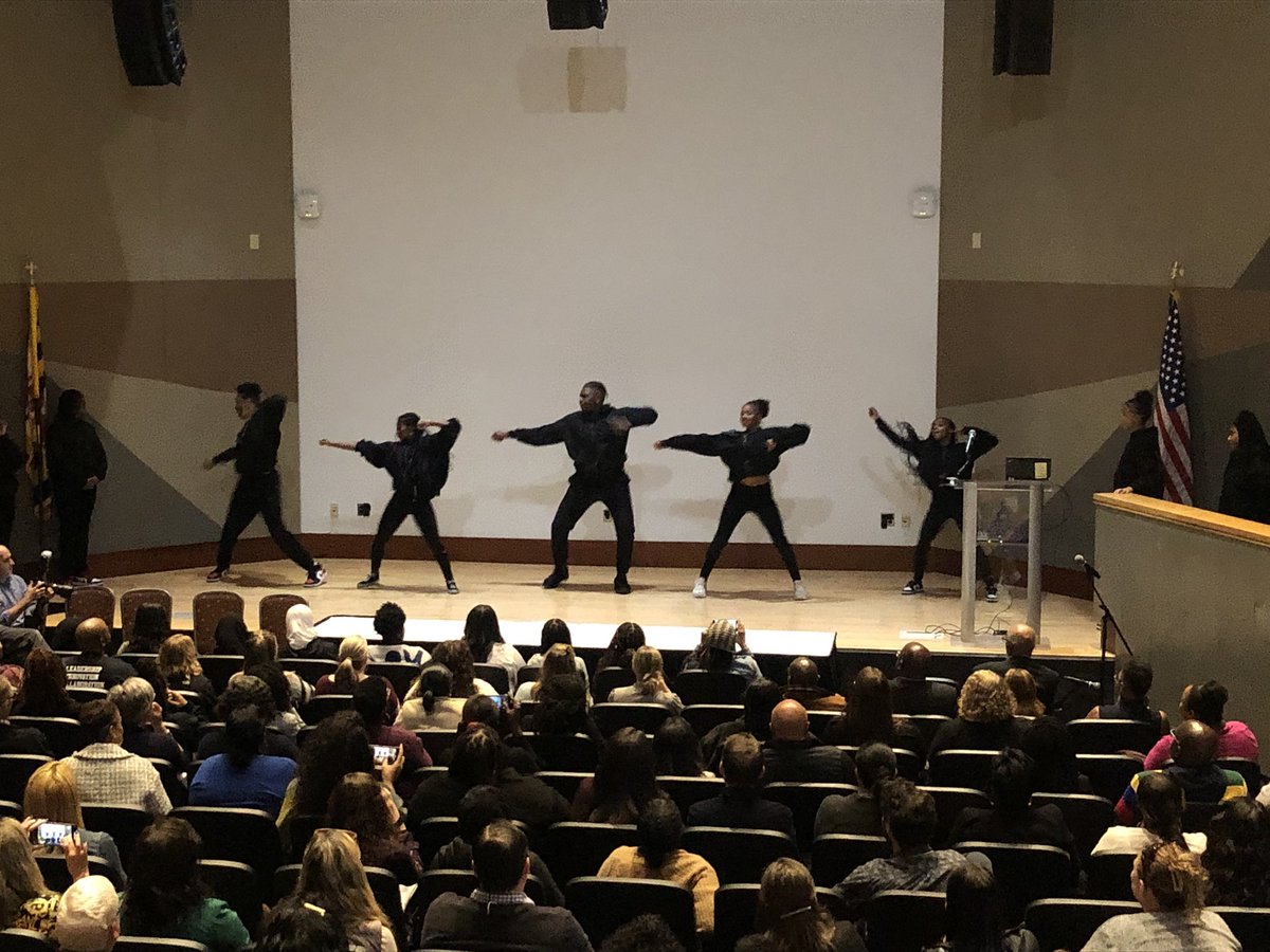bcps_par's tweet photo. Day 1 of the Maryland Cultural Proficiency Conference ended with dancing, remarks from our #1 leader @MyriamYarbrough, and a student panel to hear student voices. @TheMCPC #mcpc2023 #studentvoice #TeamBCPS #BCPSPAR https://t.co/zcHX7BghAH