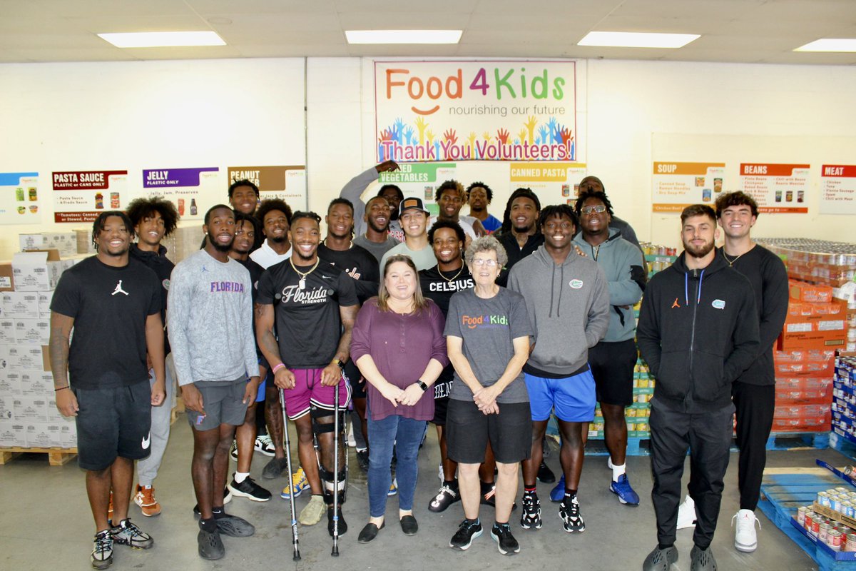 Nearly 1 in 5 children in Bradford County, FL are chronically hungry. I am so proud to have packed bags for Bradford County students at the @F4KNFL warehouse today! It was a fun experience!I know this team won't stop until there are #NoMoreHungryKids @Fl_Victorious #FVFoundation