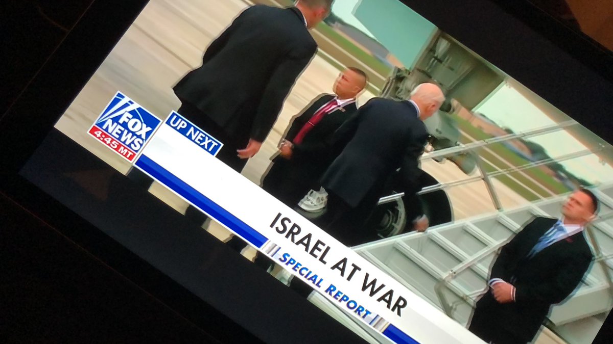 marcelslieker's tweet photo. The true colors of #foxnews show when ignoring completely the attack on the hospital. #propagandanetwork Shameless to be so biased. https://t.co/3D2tT5qUCJ